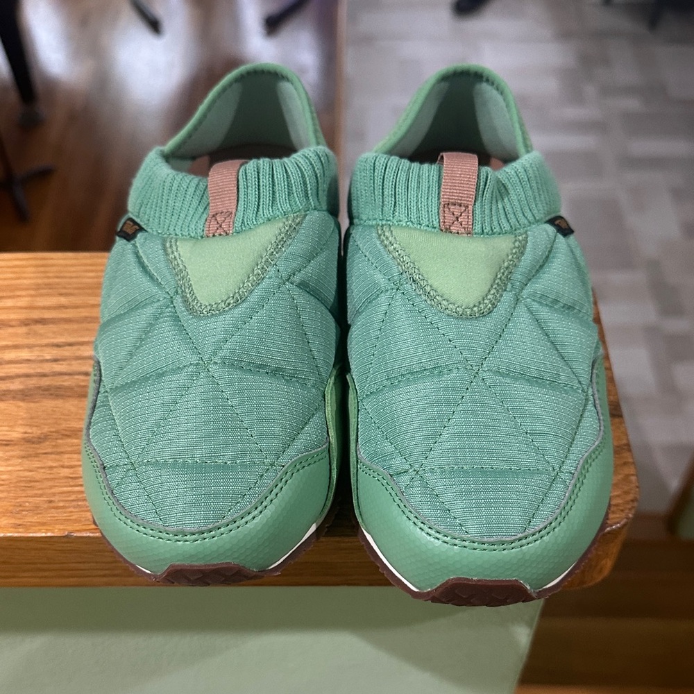 Brand New!! Teva Women's Green Quilted Sneakers
